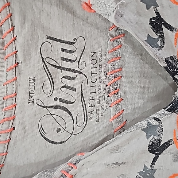 Sinful by Affliction Tee - Picture 3 of 4